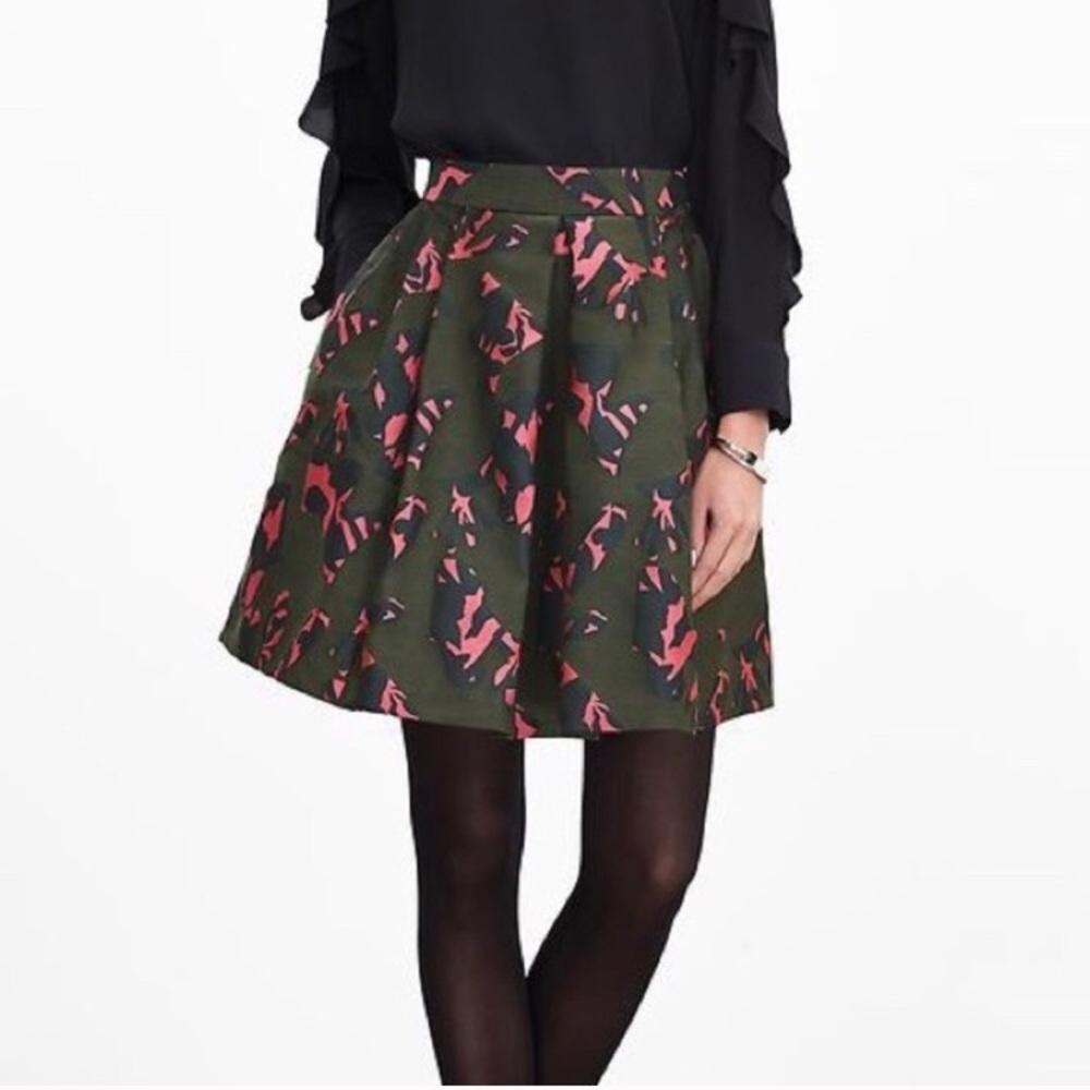 Banana Republic Flirty Full Skirt